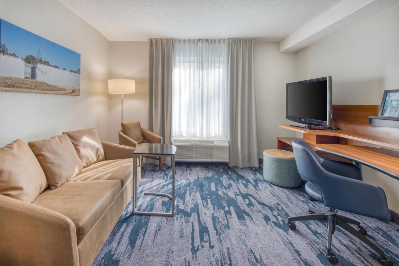 Fairfield Inn & Suites Raleigh Crabtree Valley Exteriör bild